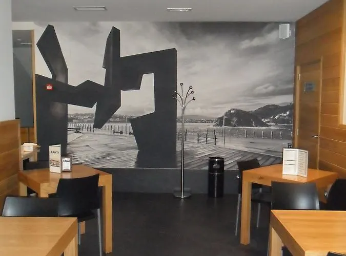 アノエタ ホテル 3*